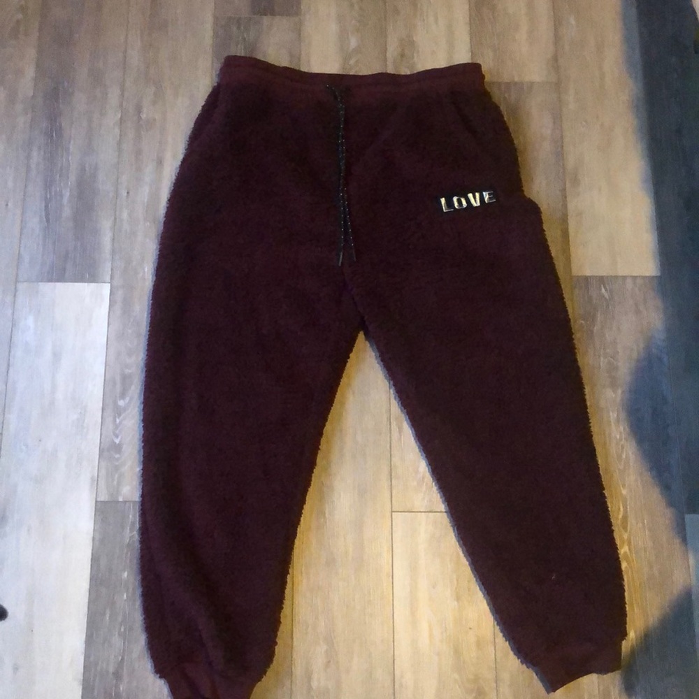 just selling to clean my closet out!